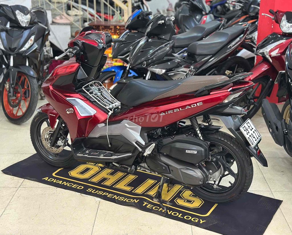 Honda Air Blade 150 ABS 2021 красно-черный Sport. Отличное состояние
