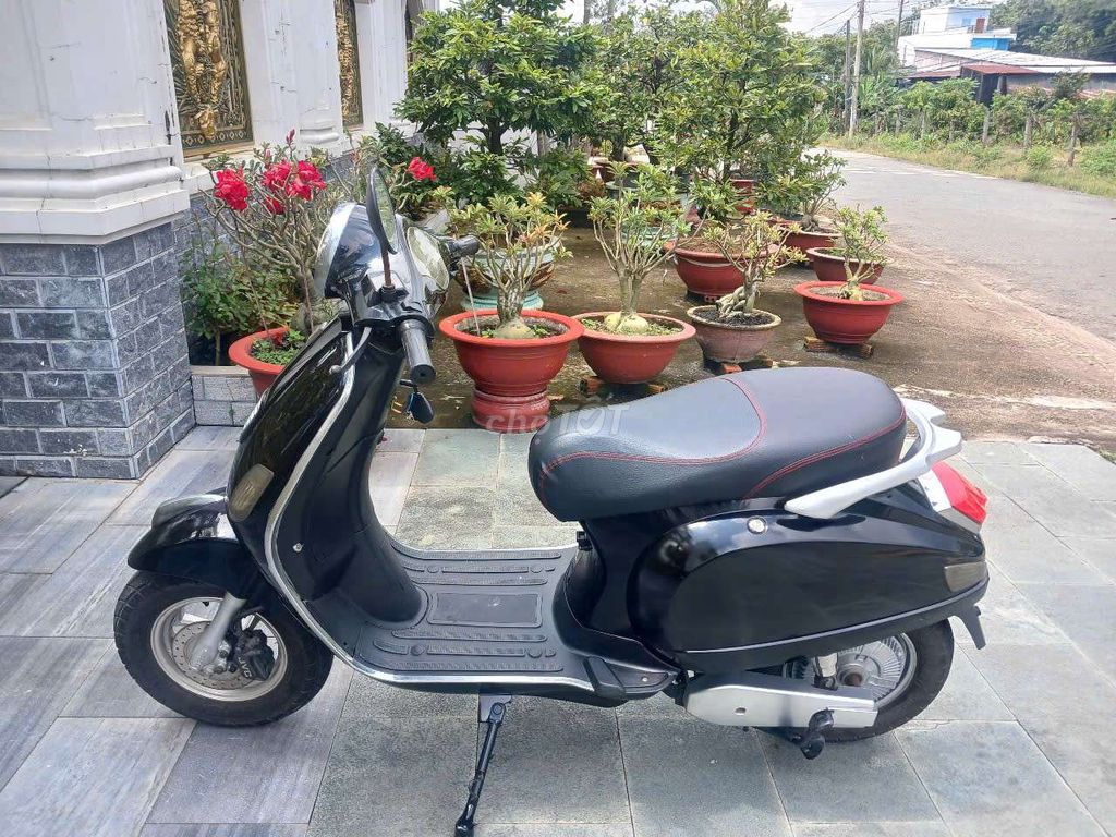 Thanh lý xe máy điện màu đen đẹp gần như mới. Mua bán Xe điện tại Thị xã Bến Cát Bình Dương được đăng bởi pham the cao hình 2