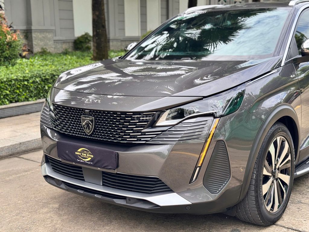 Peugeot 5008 Серый