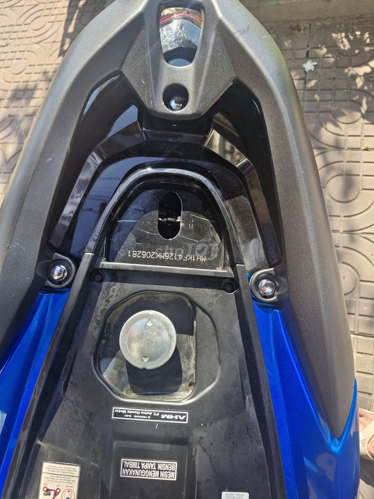 Xe mới như hãng 97%. Mua bán Xe máy tại Thành phố Vĩnh Long Vĩnh Long được đăng bởi Bình Nguyễn hình 4