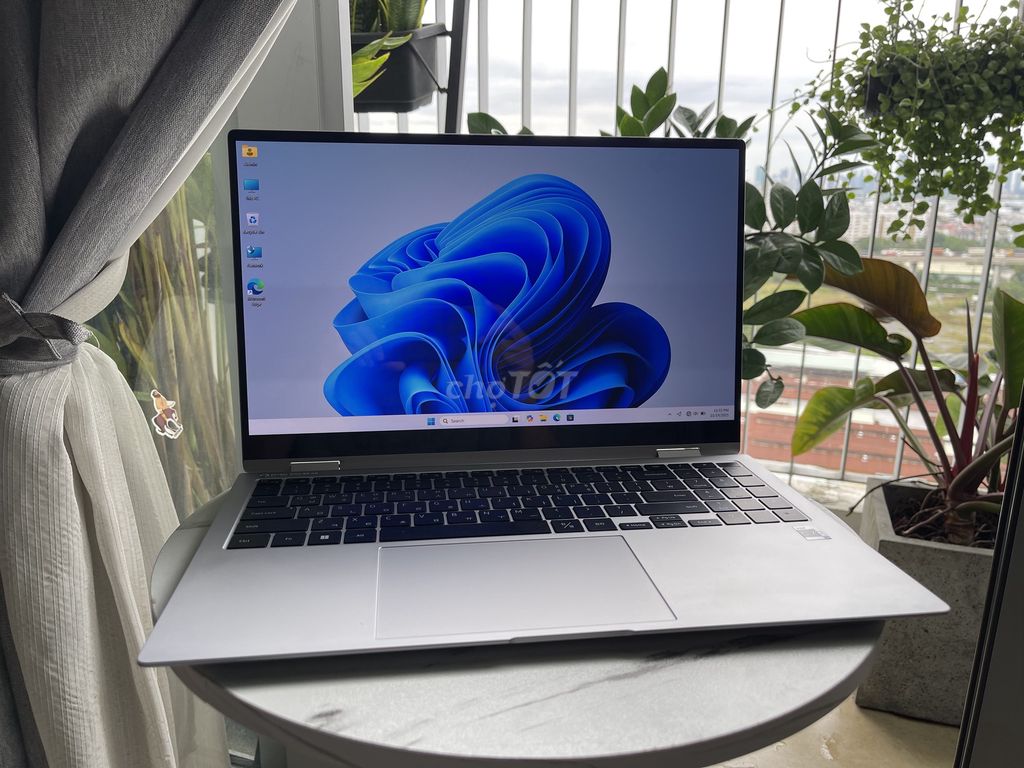 Samsung Book 2 Pro 360 CẢM ỨNG i7-1260P 32GB 1TB. Mua bán Laptop tại Quận 7 Tp Hồ Chí Minh được đăng bởi Nguyen Minh Tam hình 1