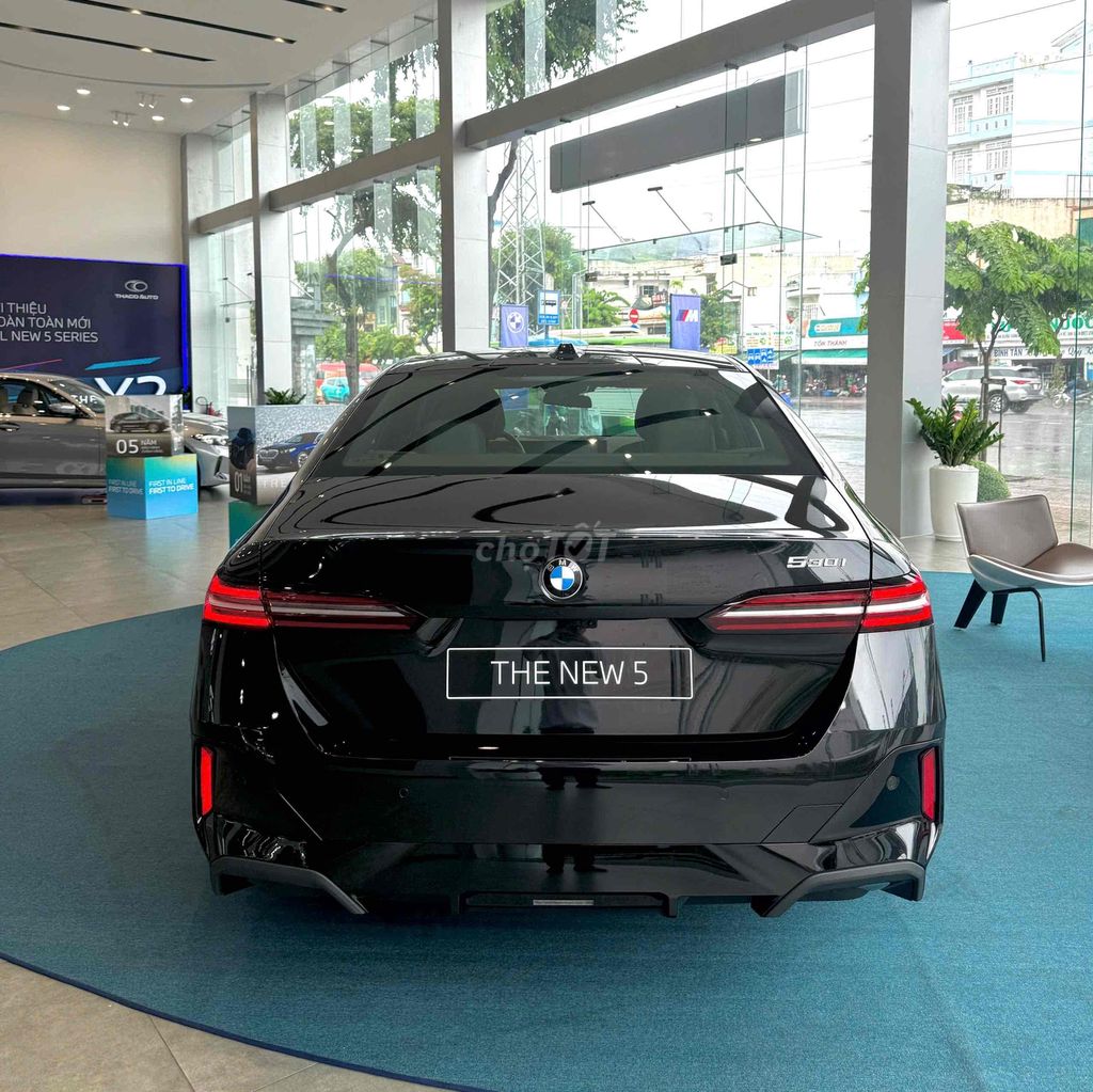BMW 5 Series 530i M SPORT 2025. Mua bán Ô tô tại Quận Bình Tân Tp Hồ Chí Minh được đăng bởi Hồ Nhật Anh hình 9