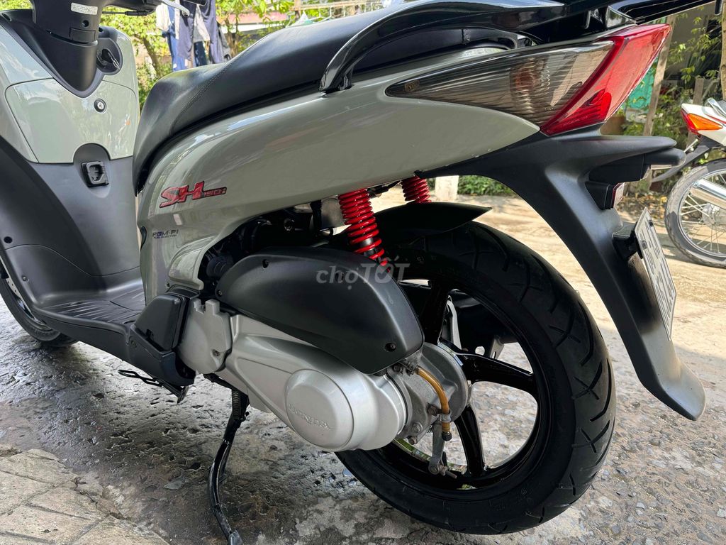 2 em sh ý 150 máy êm ngay chủ. Mua bán Xe máy tại Thành phố Vĩnh Long Vĩnh Long được đăng bởi xe cầm thanh lý hình 3