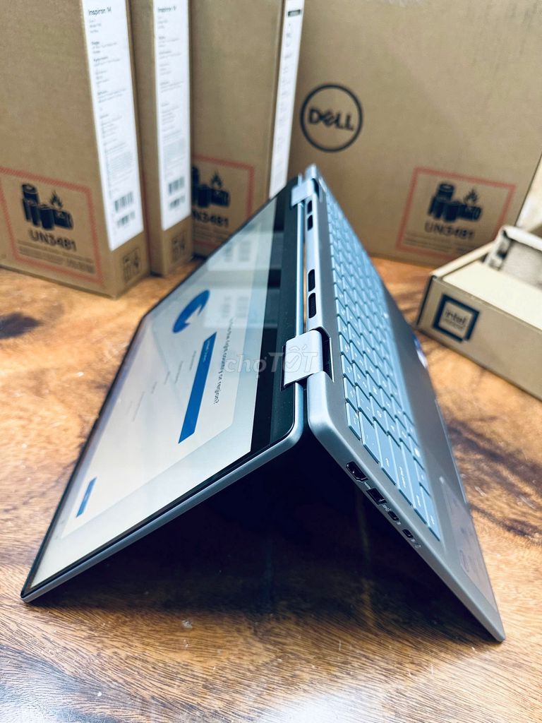 Dell inspiron 7440 2in1, core 7 150U, 16G, 1TB