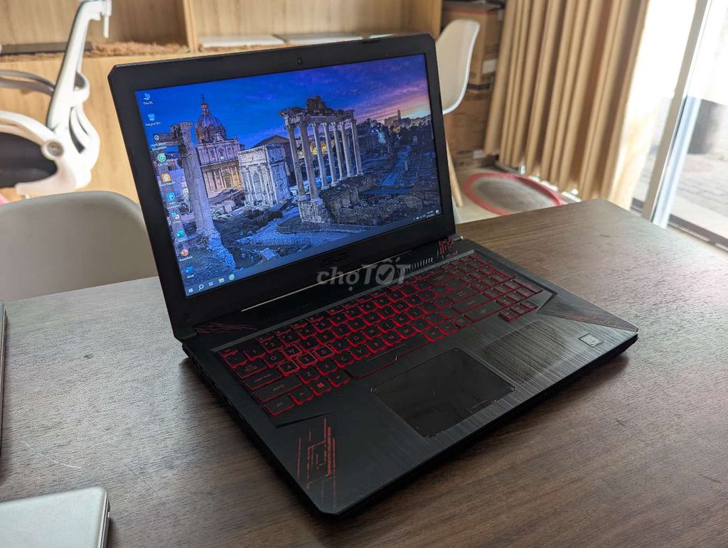 Asus Gaming TUF I7gen8H. Ram 16GB GTX 1050 4GB