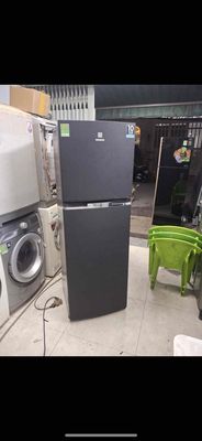 tủ lạnh eletrolux 250l inventer đã qua sử dụng. Mua bán Tủ lạnh tại Quận 7 Tp Hồ Chí Minh được đăng bởi shop đồ cũ