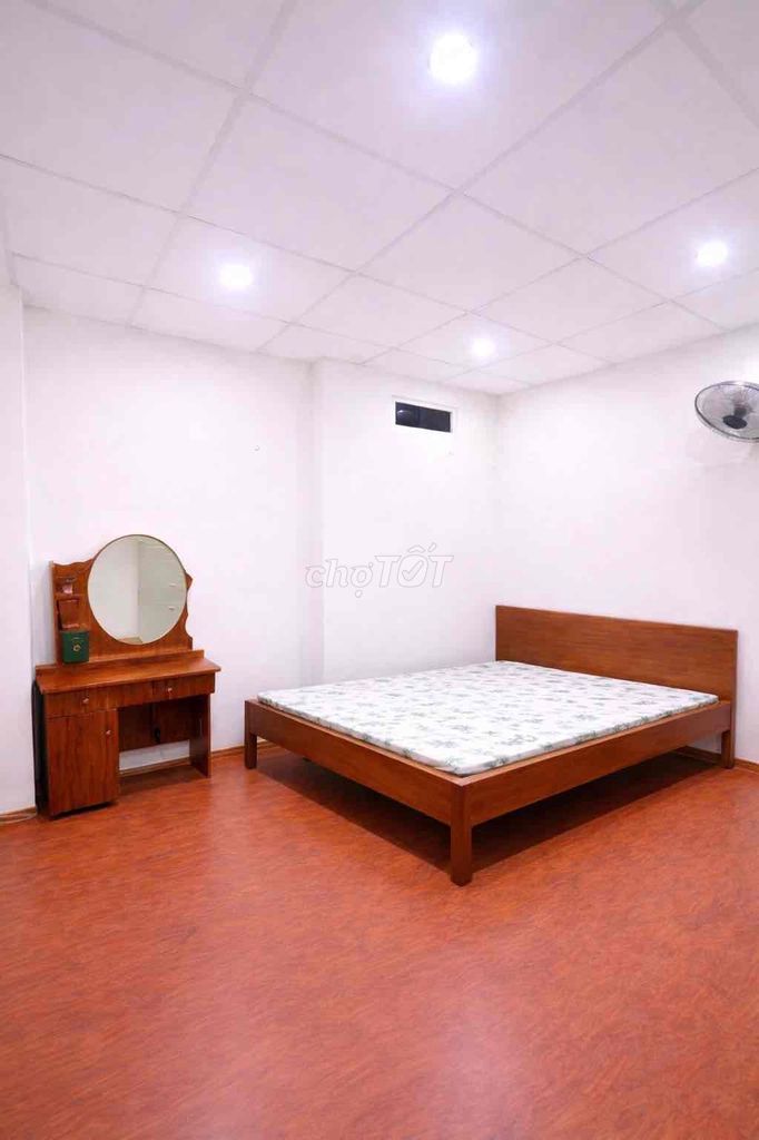 Đệm Queen Sweet Bông ép 1m8x2m x5p Mới. Mua bán Giường, chăn ga gối nệm tại Quận Ba Đình Hà Nội được đăng bởi Việt hình 1