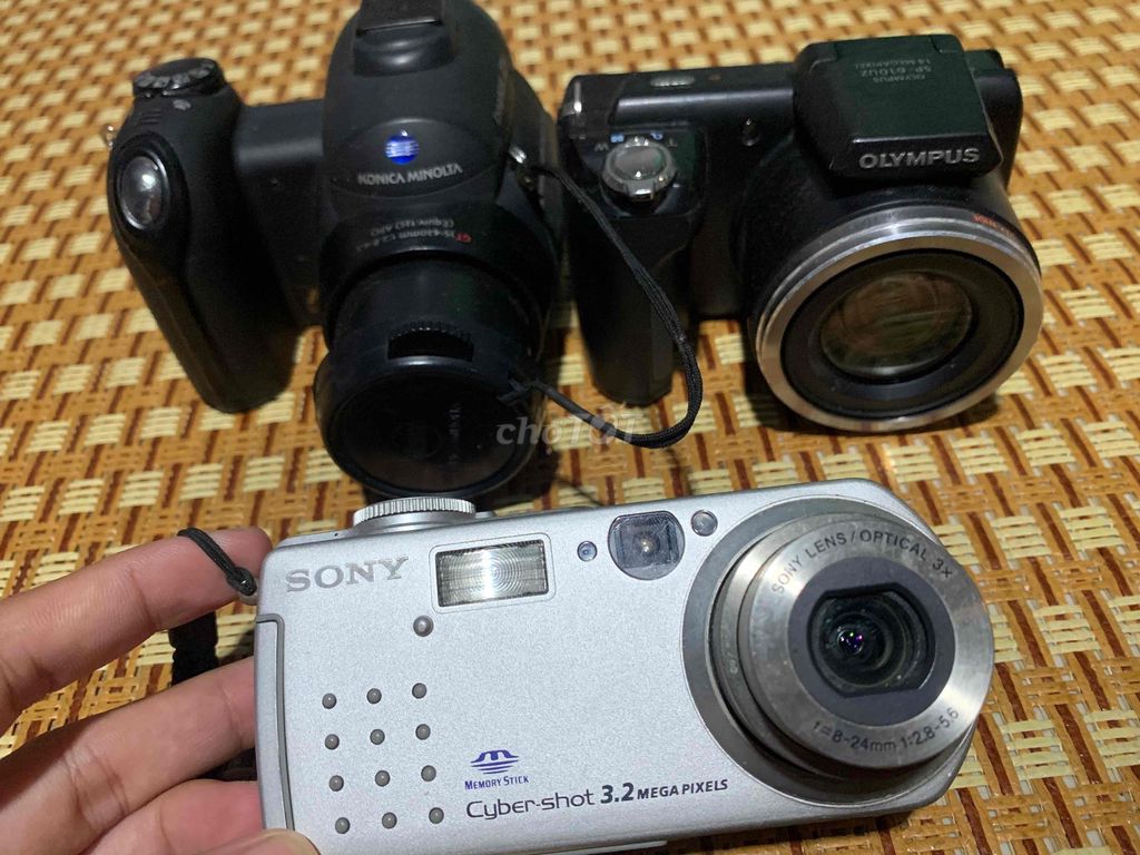 Máy ảnh Sony Cyber-shot Bạc 3.2MP. Mua bán Máy ảnh, Máy quay tại Thành phố Châu Đốc An Giang được đăng bởi Rois hình 1