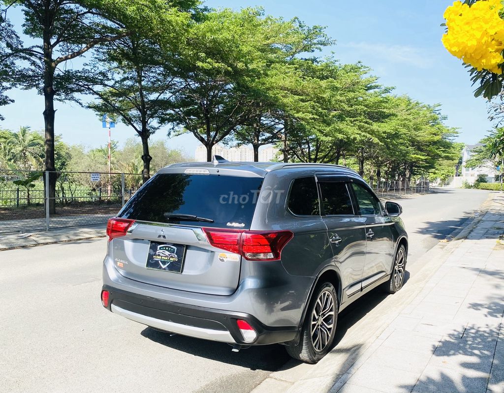 Mitsubishi Outlander 2019 2.0 Premium 1 chủ từ đầu. Mua bán Ô tô tại Thành phố Thủ Đức Tp Hồ Chí Minh được đăng bởi HƯNG PHÁT AUTO hình 5