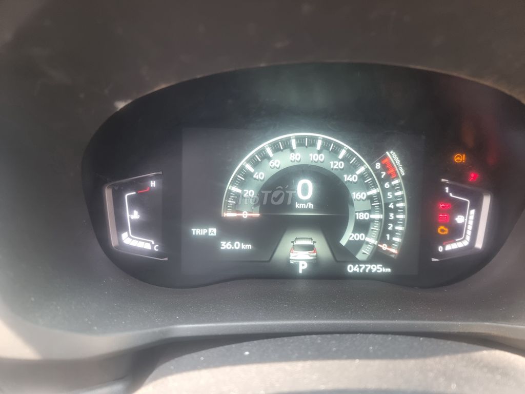 Mitsubishi Xpander Cross 2025, черный, 7 мест, 47 795 км