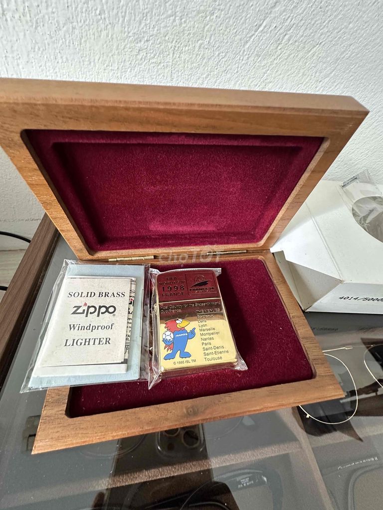 Bật lửa Zippo World Cup 98 bản giới hạn bằng đồng. Mua bán Đồ sưu tầm, đồ cổ tại Quận Đống Đa Hà Nội được đăng bởi Nếu muốn ngta sẽ tìm cách hình 1