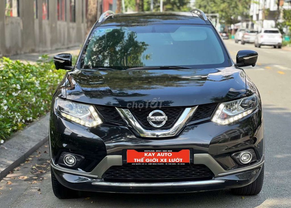 Nissan X trail 2.5 SV 4WD 2017 BH 12 Tháng