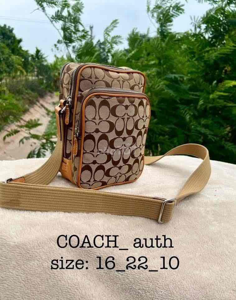 Đeo chéo COACH size 16x22x10 fom hộp