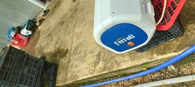 Bình nóng lạnh Ferroli 30 lít chống giật. Mua bán Thiết bị vệ sinh, nhà tắm tại Quận 12 Tp Hồ Chí Minh được đăng bởi  HOAng