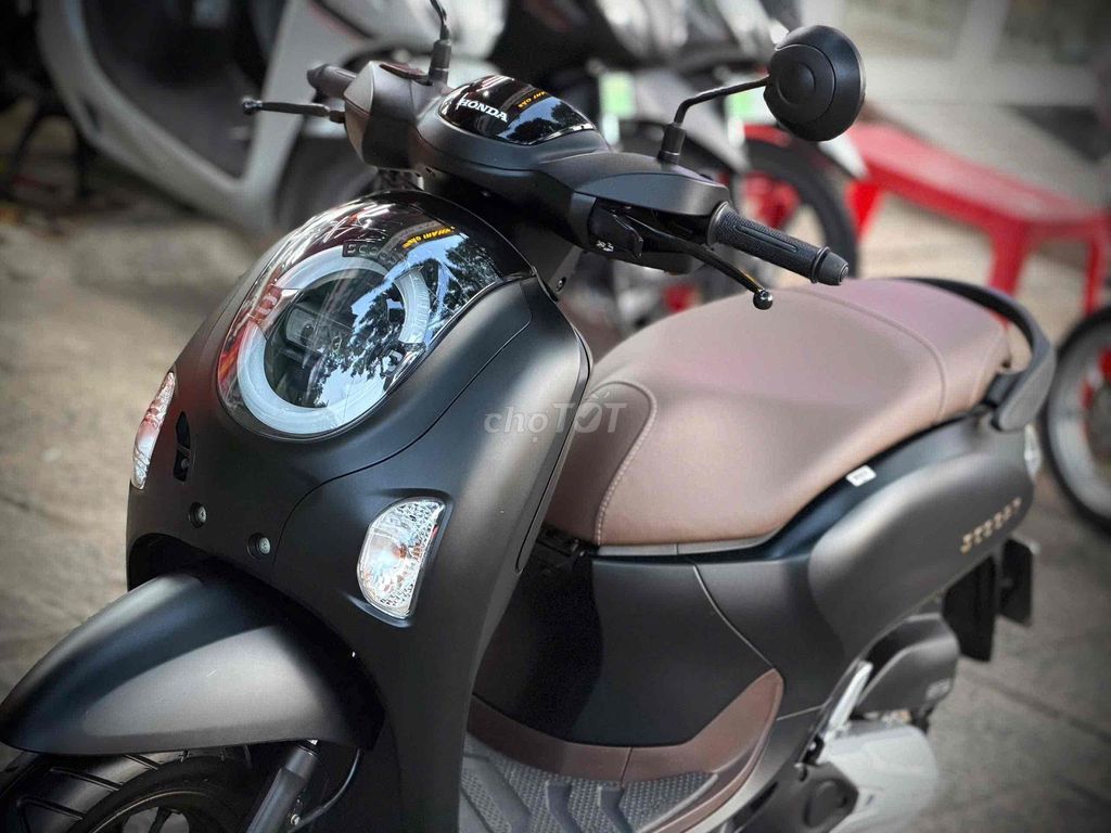 Владелец серфинга Honda Scoopy Smartkey 2026