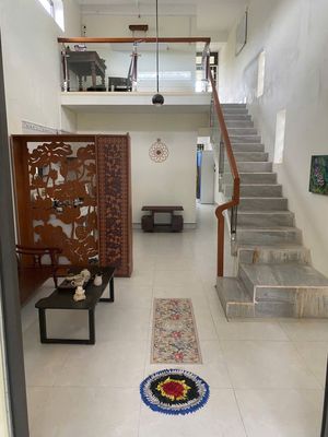 NHÀ CHO THUÊ CÓ ĐẤT RỘNG TRƯỚC SAU NHÀ
