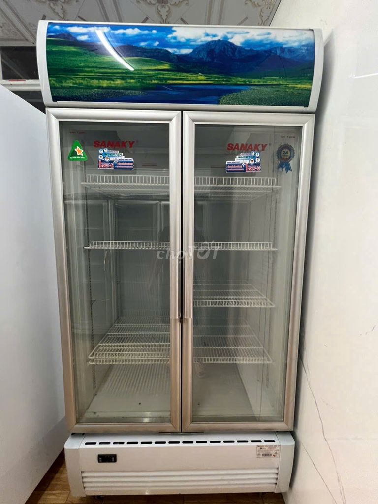 Thanh lý tủ mát sanaky 1009HP3 inverter  mới 98%