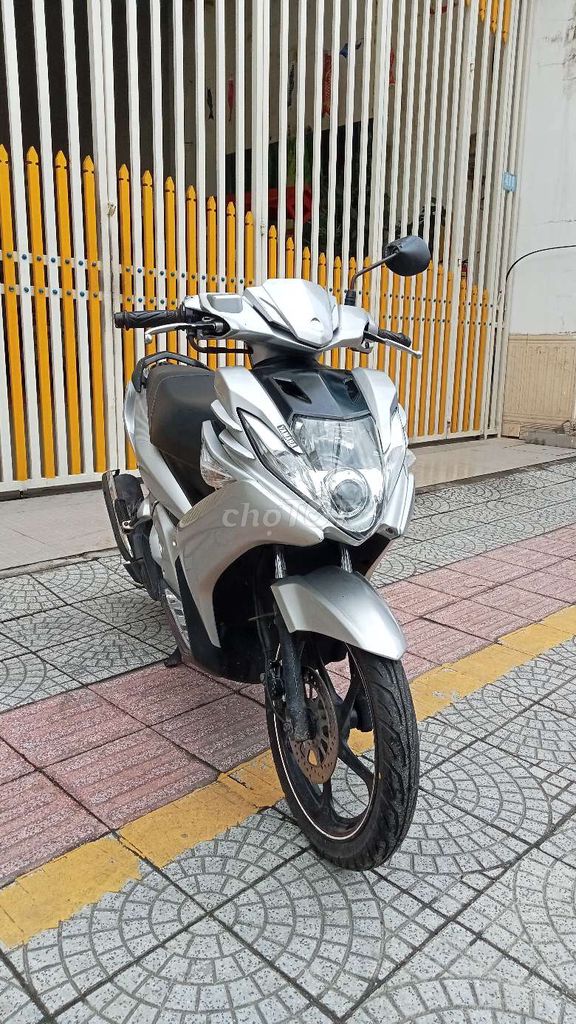 Yamaha Nouvo SX Fi màu Bạc. Mua bán Xe máy tại Quận Thanh Khê Đà Nẵng được đăng bởi Trần Khải hình 6