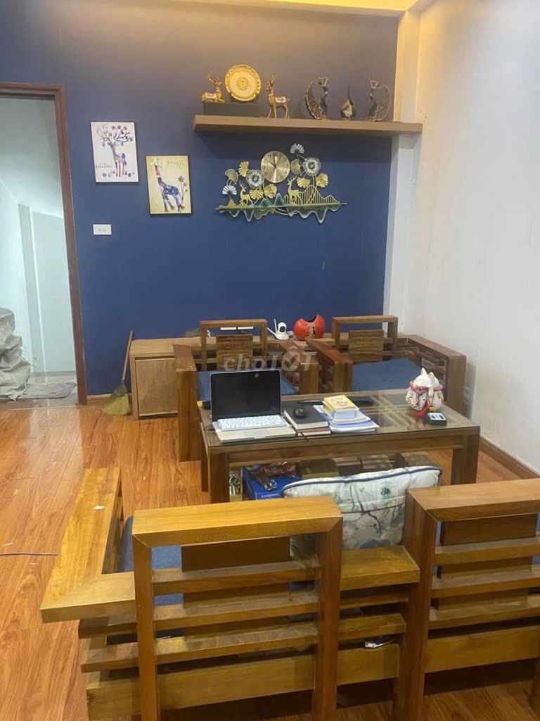 Дом в аренду 30м2, 5 этажей, 3 спальни, Тэй Хо