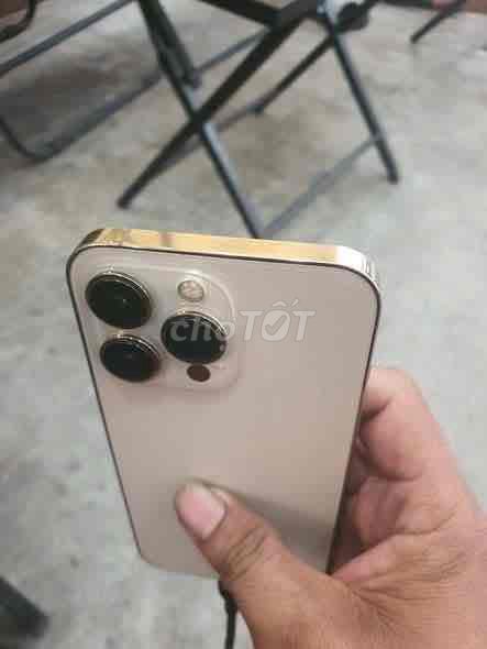 iPhone 13 Pro 128GB Vàng quá đẹp nét. Mua bán Điện thoại tại Quận Long Biên Hà Nội được đăng bởi Phạm Xuân Quý hình 1