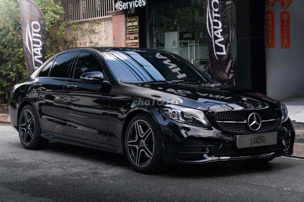 Mercedes C300 AMG Đklđ 2020- trả trước 350. Mua bán Ô tô tại Quận 7 Tp Hồ Chí Minh được đăng bởi Thanh Cường Long Anh hình 2