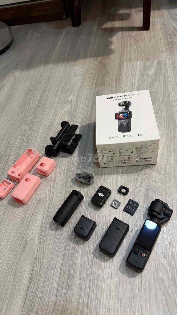 Máy quay phim DJI Osmo Pocket 3 Đen. Mua bán Máy ảnh, Máy quay tại Quận 1 Tp Hồ Chí Minh được đăng bởi Trái Khổ Qua hình 1