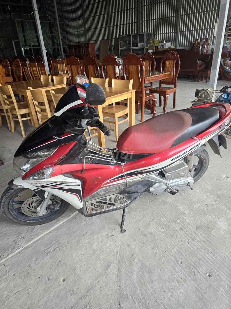 Air blade Fi. Mua bán Xe máy tại Thành phố Hồng Ngự Đồng Tháp được đăng bởi Tô Hái hình 3