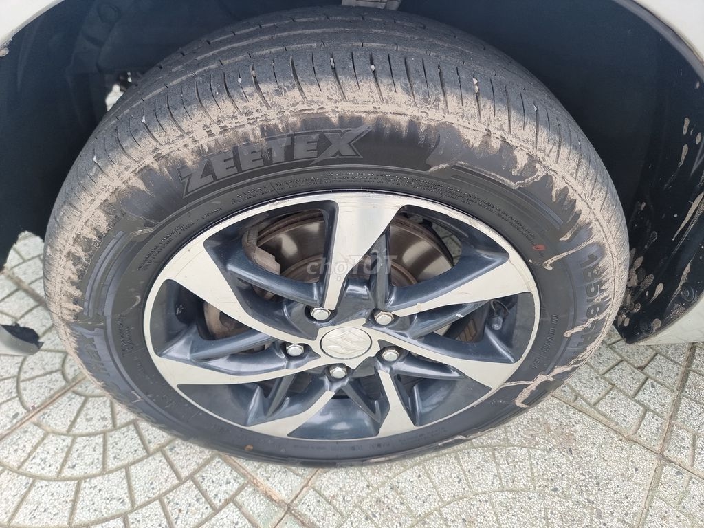 Cần bán xe gia đình ko dịch vụ. Mua bán Ô tô tại Quận Bình Tân Tp Hồ Chí Minh được đăng bởi Dự Nguyễn hình 10