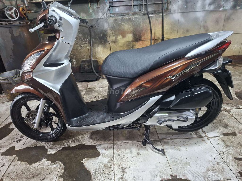 Honda Vision FI 2012 коричневый-черный-серебристый