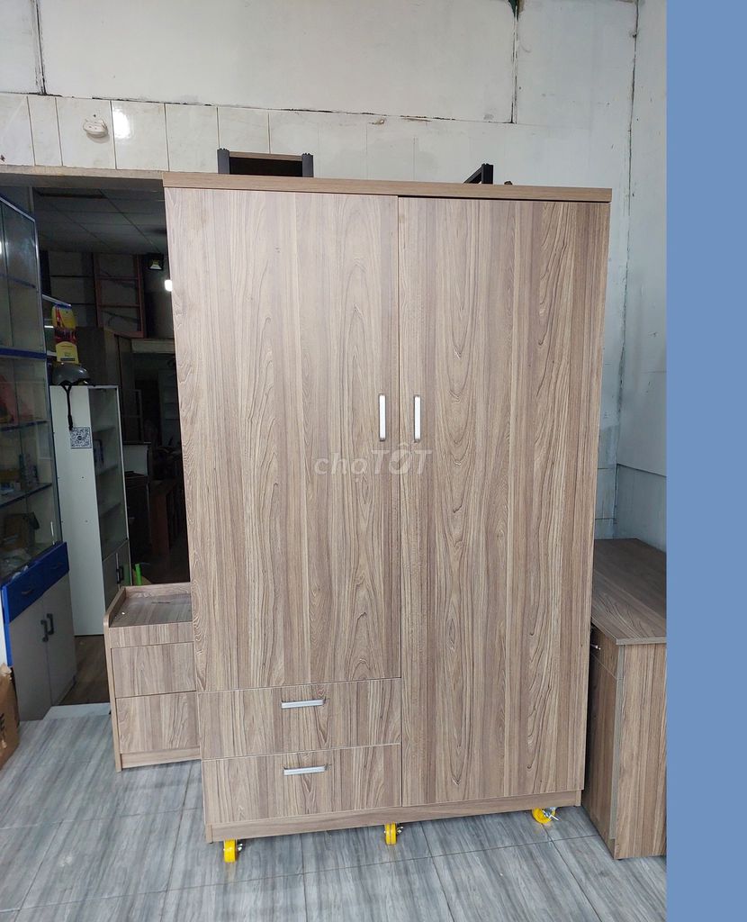 Tủ quần áo gỗ vân gỗ 1m2x2m. Mua bán Tủ, kệ gia đình tại Huyện Hóc Môn Tp Hồ Chí Minh được đăng bởi BÀN VĂN PHÒNG GIÁ TẠI XƯỞNG hình 1