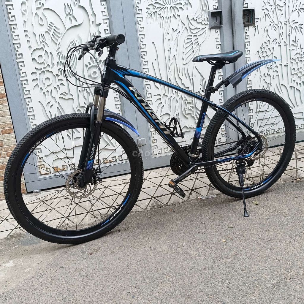 Xe đạp địa hình Knight khung nhôm Anh Quốc. Mua bán Xe đạp tại Thành phố Thủ Đức Tp Hồ Chí Minh được đăng bởi le bac hình 2