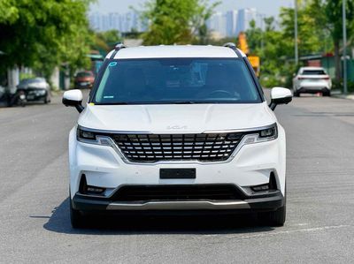 Kia Carnival 2.2D Premium 8 chỗ sản xuất 2024