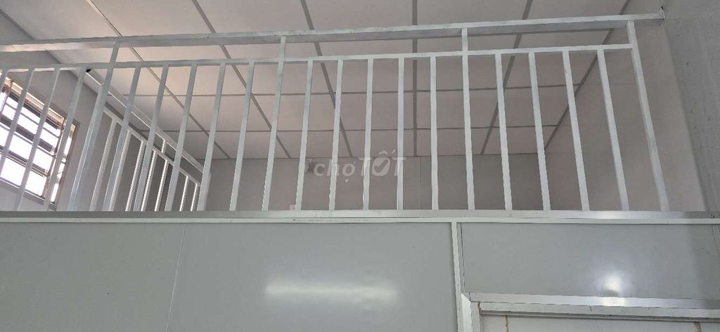 Новая комната 25м², площадь с антресолью 40м², 1 спальня, 4.5 млн/мес