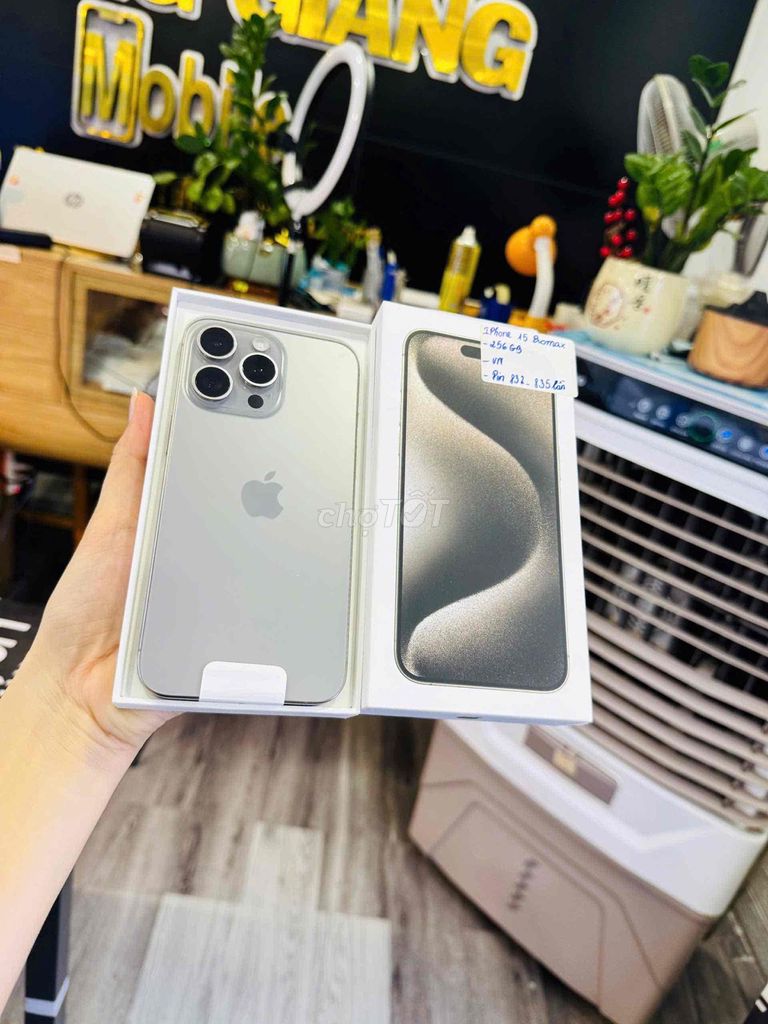 iPhone 15 ProMax 256GB chính hãng fullbox. Mua bán Điện thoại tại Thành phố Bến Tre Bến Tre được đăng bởi HươngGiangmobile hình 1