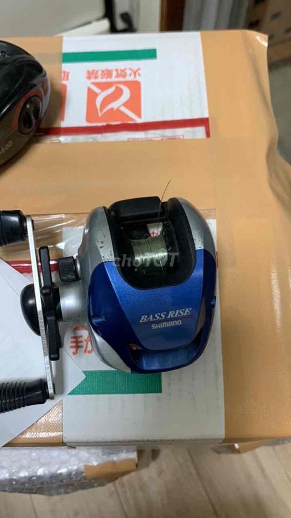 Máy câu ngang Shimano Bass Rise. Mua bán Đồ thể thao, Dã ngoại tại Thành phố Qui Nhơn Bình Định được đăng bởi nguyen thuy my duyen hình 1