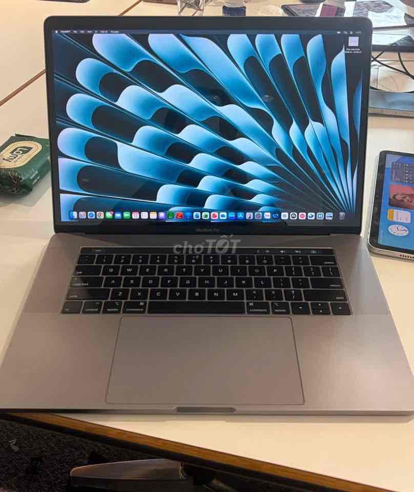 Apple MacBook Pro 15-inch 2019 i9 16GB Xám. Mua bán Laptop tại Quận 7 Tp Hồ Chí Minh được đăng bởi Thiên hình 1