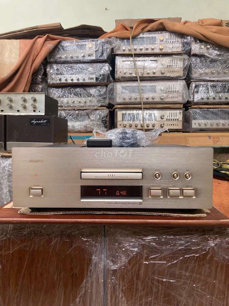 Đầu CD TEAC 25xs. Mua bán Tivi, Âm thanh tại Quận Hoàng Mai Hà Nội được đăng bởi Hà Anh hình 1