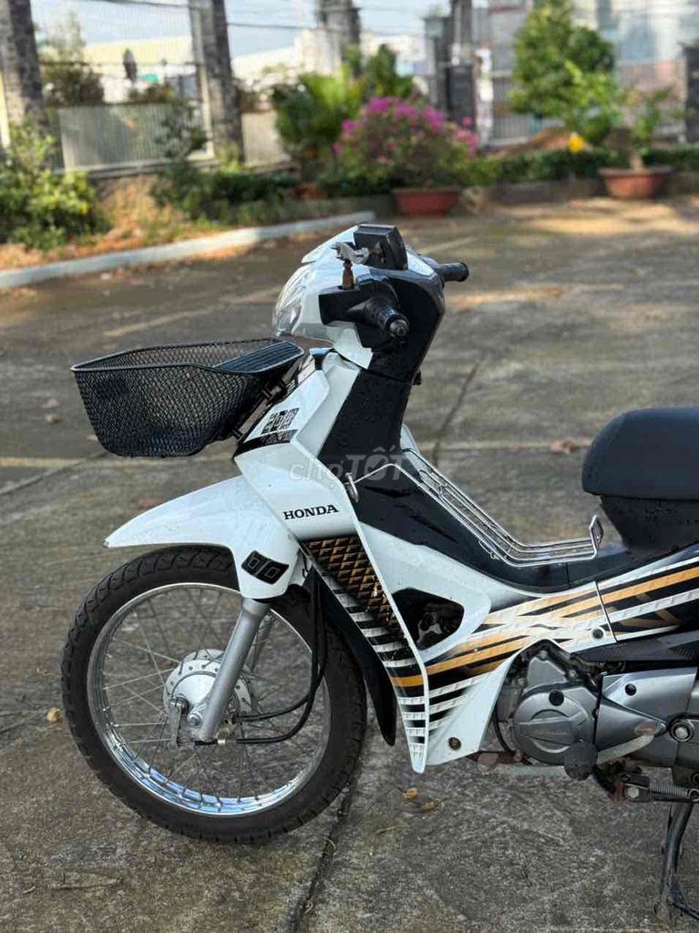 Honda Wave Blade 2015 Trắng, Đen Số sàn