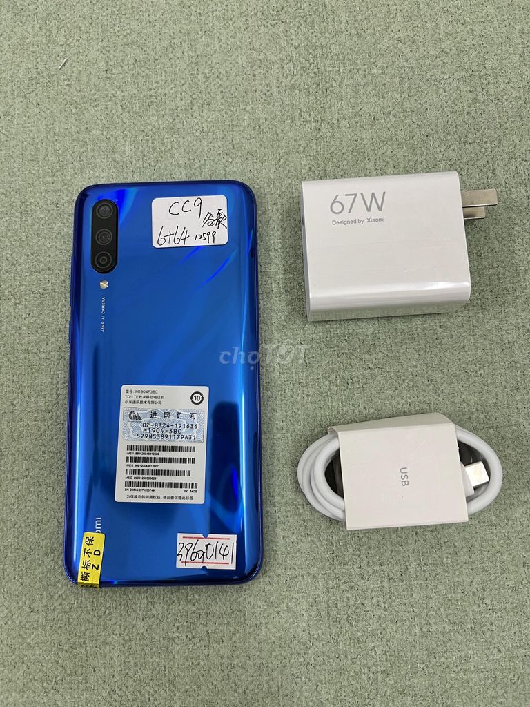 Xiaomi CC9 xanh 6/64 đẹp zin sạc cáp có ship COD