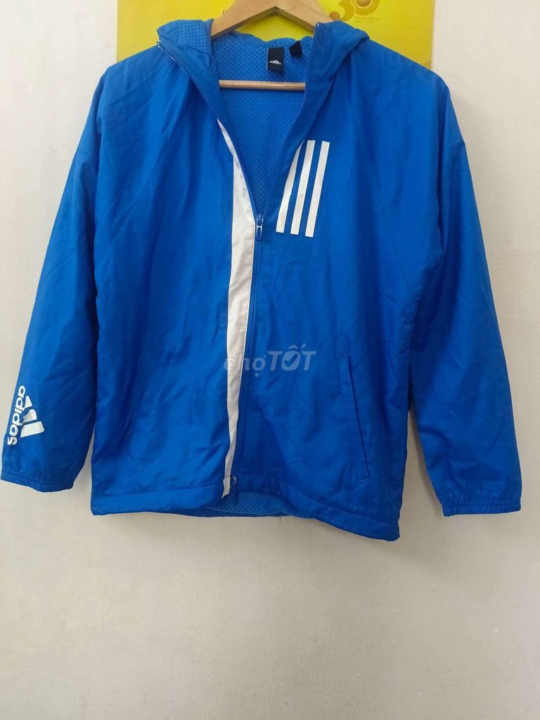 Áo khoác Adidas dù xanh dương size 95. Mua bán Quần áo tại Quận Gò Vấp Tp Hồ Chí Minh được đăng bởi THÚY HẰNG hình 1