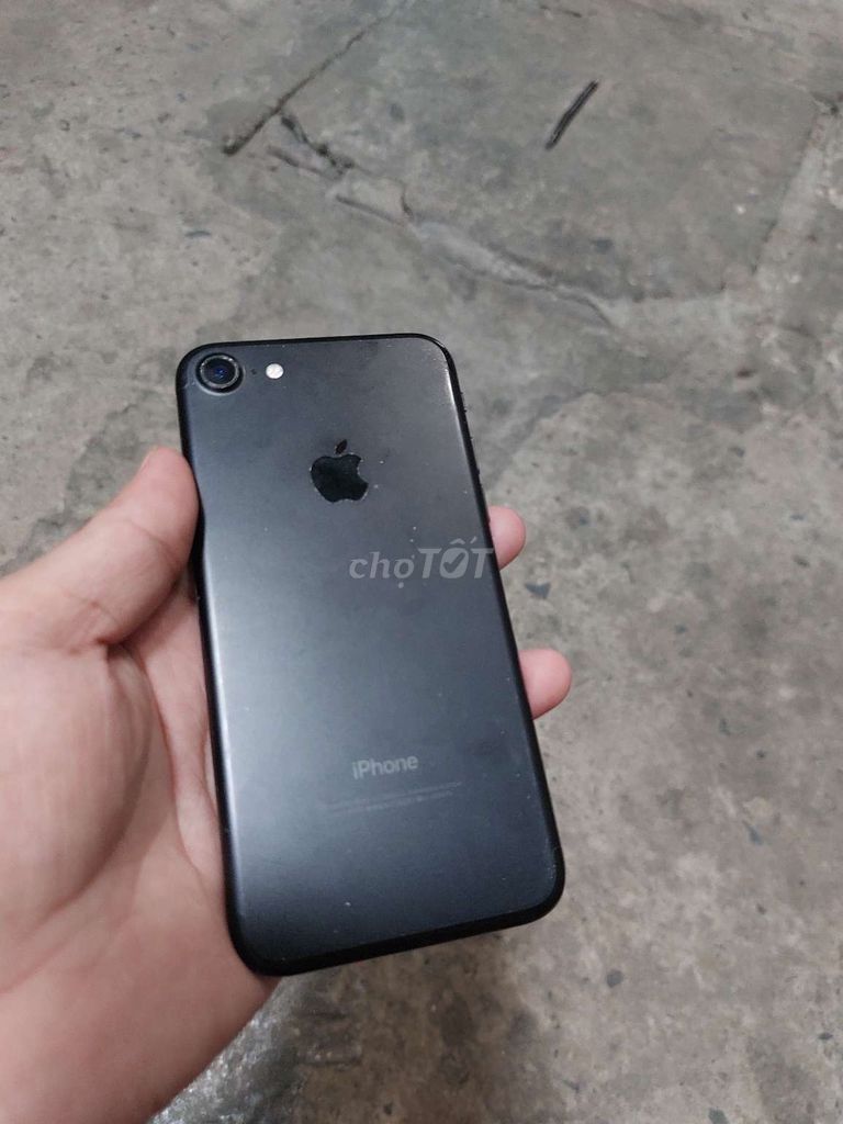 Apple iPhone 7G 32gb. Mua bán Điện thoại tại Huyện Hóc Môn Tp Hồ Chí Minh được đăng bởi thi hình 1