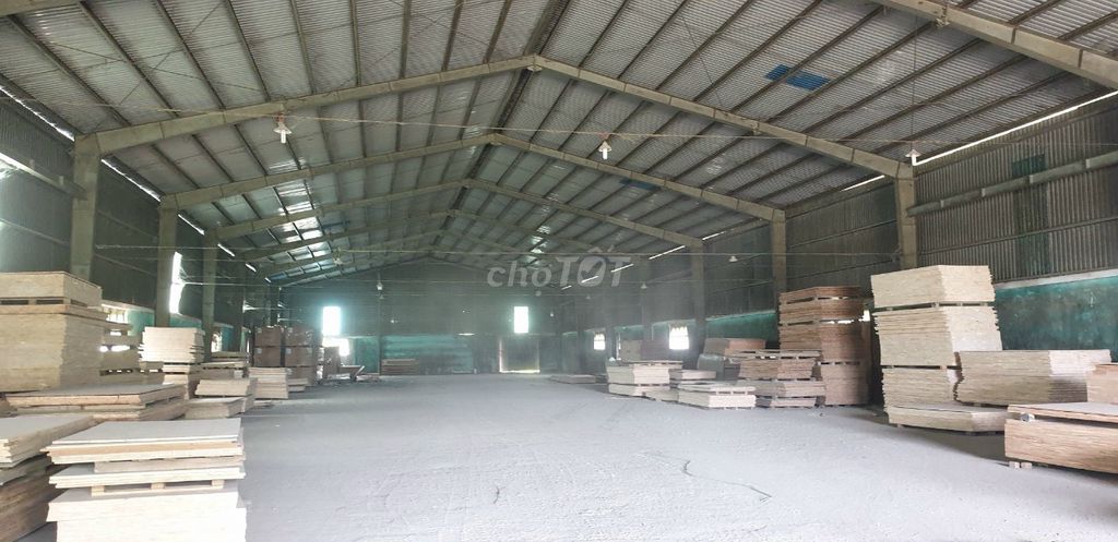 KHO CHO THUÊ  - 210M2 - 9 TR - GẦN ĐƯỜNG LÊ VĂN HIẾN - Q. NGŨ HÀNH SƠN