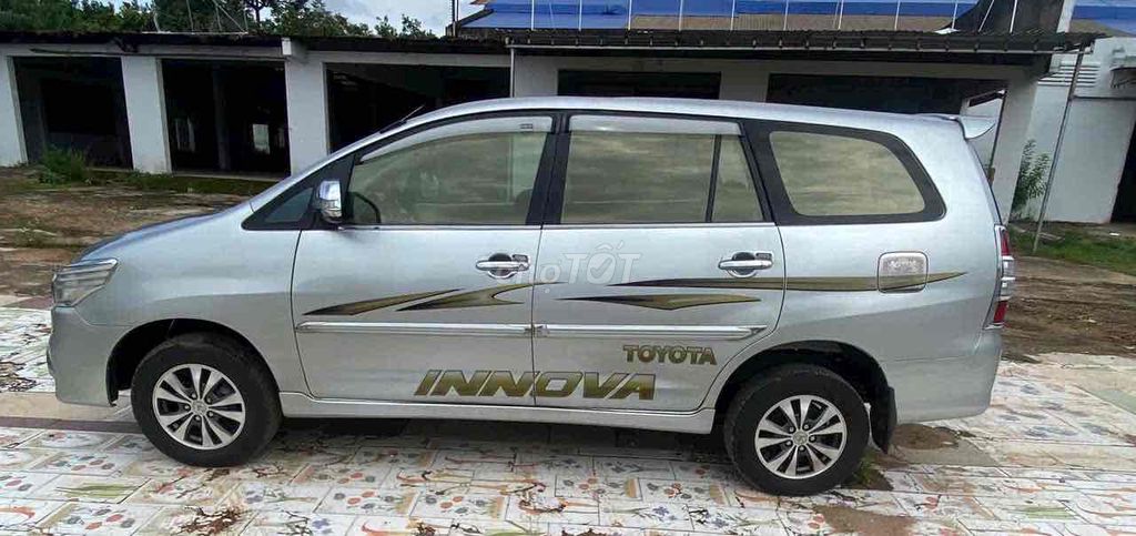 Toyota Innova 2016 2.0E sạch đẹp fun đồ chơi. Mua bán Ô tô tại Huyện Tánh Linh Bình Thuận được đăng bởi Thiện LK hình 3
