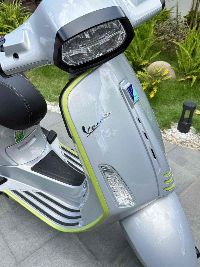 VespaSprint Tech 150cc 2025 mới lăn bánh 210 km. Mua bán Xe máy tại Quận Cái Răng Cần Thơ được đăng bởi Cửa Hàng Xe Máy Quang Sang hình 11