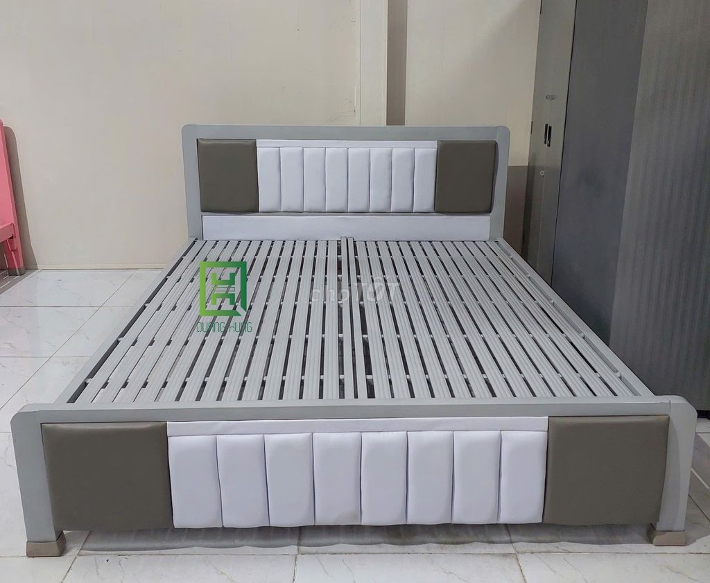 Giường sắt Quang Hùng Sắt hộp 4x8 Xám, Trắng. Mua bán Giường, chăn ga gối nệm tại Quận Bình Tân Tp Hồ Chí Minh được đăng bởi Nội Thất Quang Hùng TD hình 1