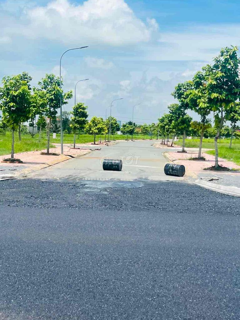 Đất ngợp ngay trung tâm hành chính