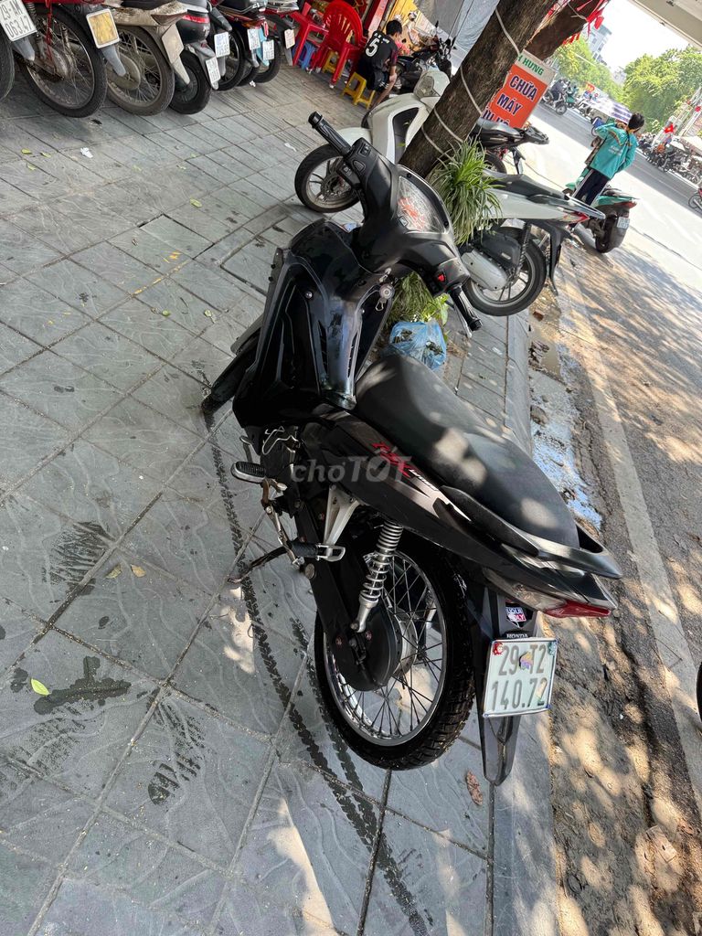 Wave RSX Fi 2022 cần bán. Mua bán Xe máy tại Quận Hai Bà Trưng Hà Nội được đăng bởi Hưng Lee hình 1