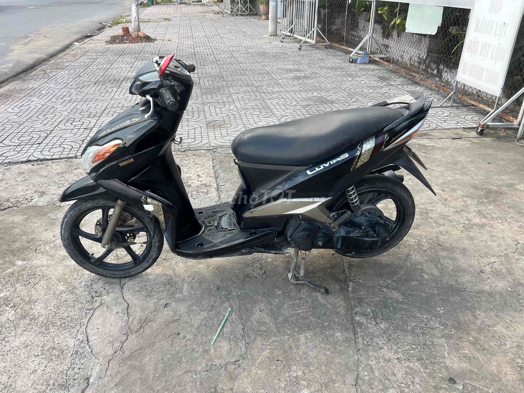Yamaha Luvias màu Đen. Mua bán Xe máy tại Quận Ninh Kiều Cần Thơ được đăng bởi đầy cửa hàng cầu hưng lợi nk cần thơ hình 2