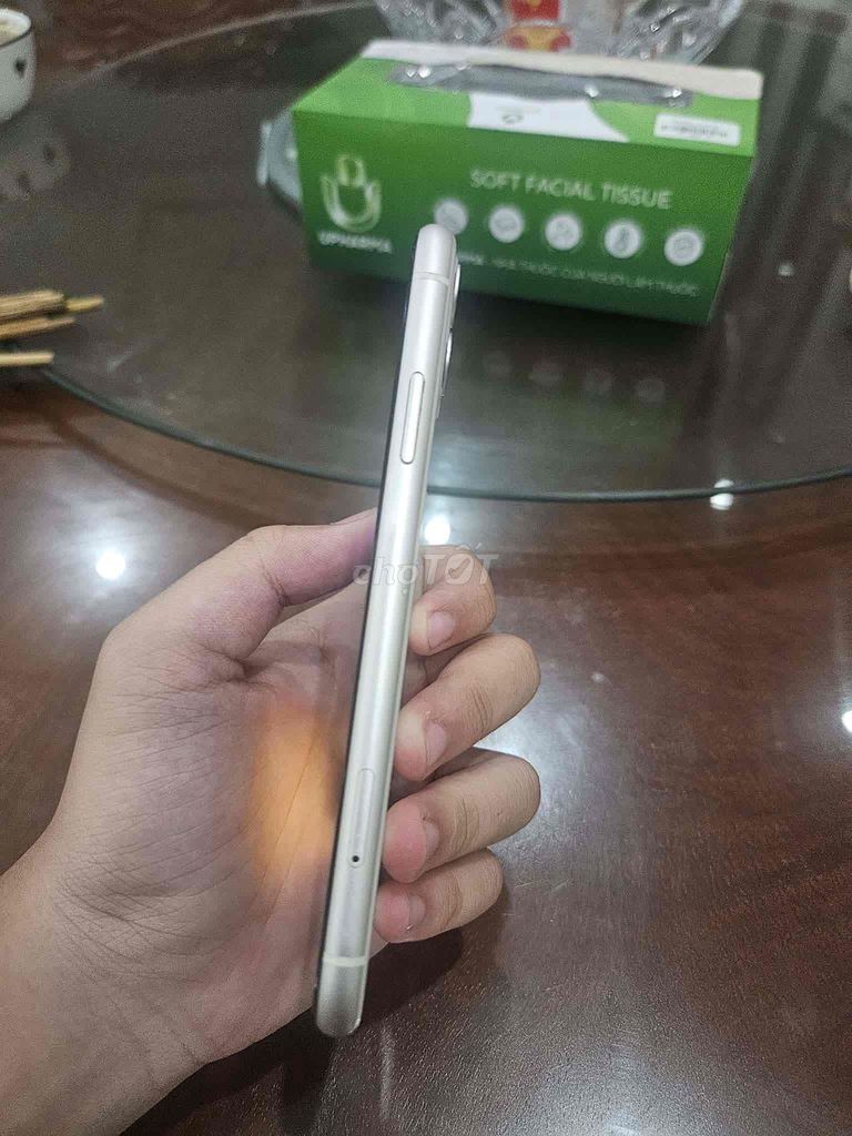 Apple iPhone 11 128GB Trắng 77%. Mua bán Điện thoại tại Quận Hải An Hải Phòng được đăng bởi Hải Đinh hình 1