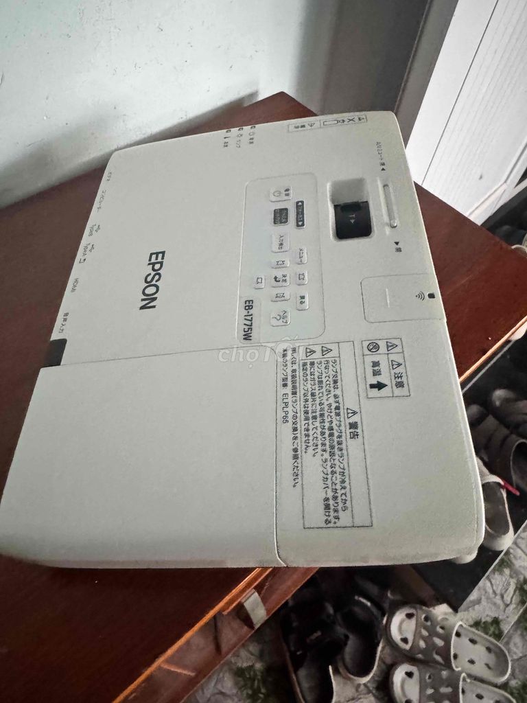 Máy chiếu Epson EB-1775W Trắng. Mua bán Đồ dùng văn phòng tại Thành phố Vũng Tàu Bà Rịa - Vũng Tàu được đăng bởi Đồ Điện Tử Gia Đình Vũng Tàu hình 1